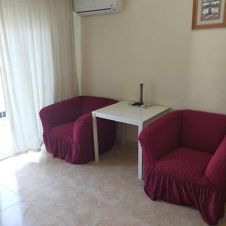 Apartamento Con 3 Dormitorios 3 Minutos Hasta La Playa دينايا المظهر الخارجي الصورة