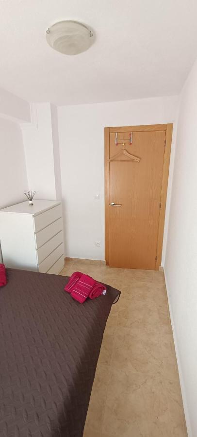 Apartamento Con 3 Dormitorios 3 Minutos Hasta La Playa دينايا المظهر الخارجي الصورة