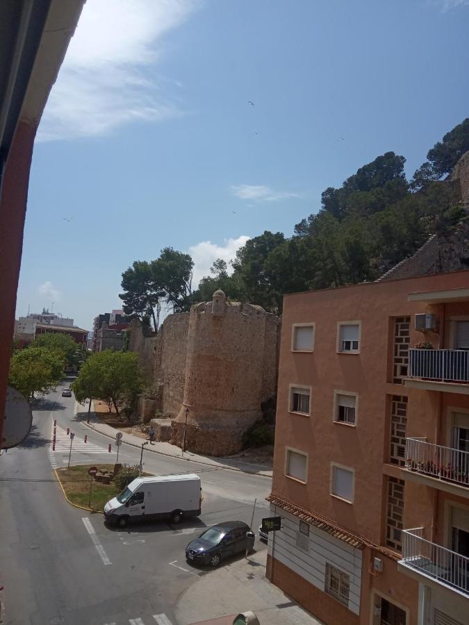 Apartamento Con 3 Dormitorios 3 Minutos Hasta La Playa دينايا المظهر الخارجي الصورة